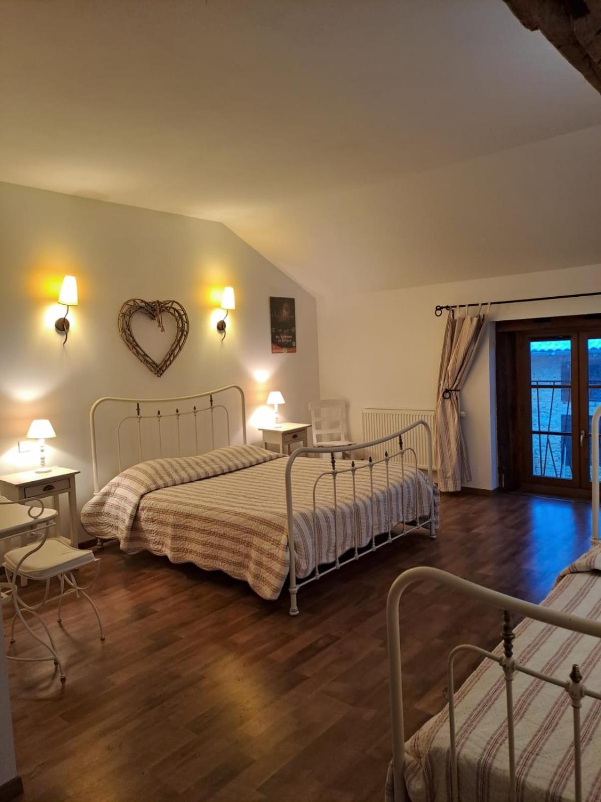 Le Moulin Du Fay Bed & Breakfast Villemotier Luaran gambar